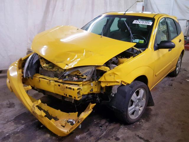 1FAFP37N27W124289 - 2007 FORD FOCUS ZX5 YELLOW photo 2