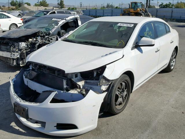 1G4GB5EG4AF147377 - 2010 BUICK LACROSSE C WHITE photo 2