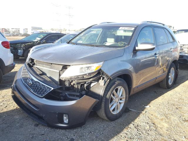 5XYKT3A61EG464811 - 2014 KIA SORENTO LX GRAY photo 2