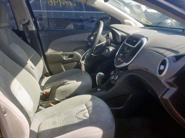 1G1JB5SH1J4115885 - 2018 CHEVROLET SONIC LS 黑色 照片 5