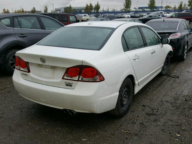 2HHFD5F73AH200977 - 2010 ACURA CSX TECHNO WHITE photo 4