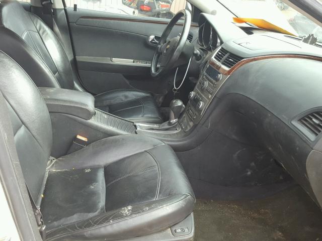 1G1ZE5EU7BF273236 - 2011 CHEVROLET MALIBU LTZ თეთრი ფოტო 5