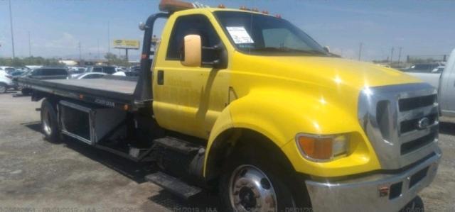 3FRNF65S84V658991 - 2004 FORD F650 SUPER YELLOW photo 2