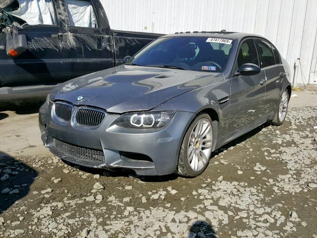 WBSPM9C58BE202551 - 2011 BMW M3 GRAY photo 2