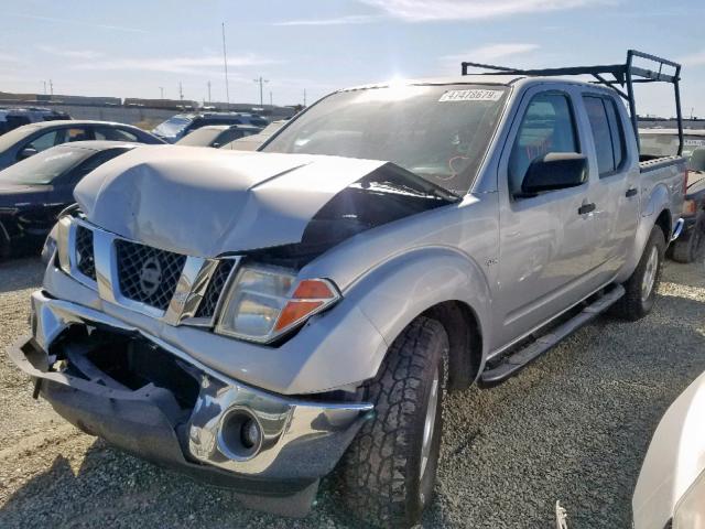 1N6AD07U18C413103 - 2008 NISSAN FRONTIER C SILVER photo 2