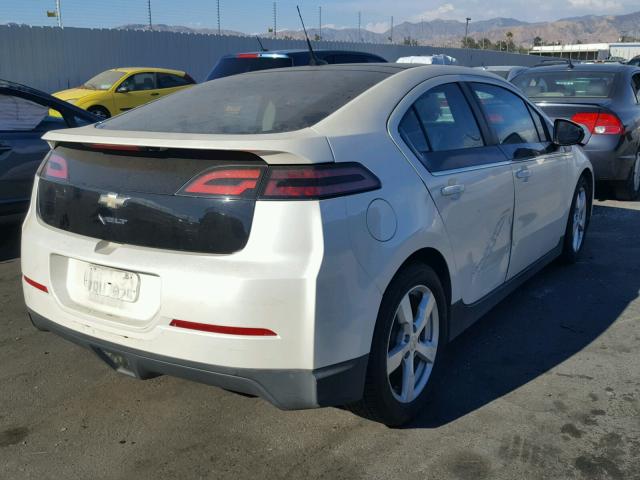 1G1RC6E41BU102585 - 2011 CHEVROLET VOLT CREAM photo 4