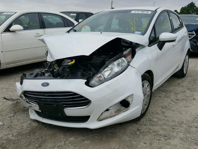 3FADP4TJ5EM206675 - 2014 FORD FIESTA S WHITE photo 2