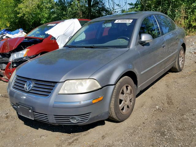 WVWAD63B45E051228 - 2005 VOLKSWAGEN PASSAT GLS GRAY photo 2