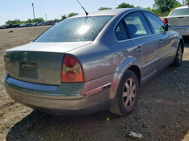 WVWAD63B45E051228 - 2005 VOLKSWAGEN PASSAT GLS GRAY photo 4