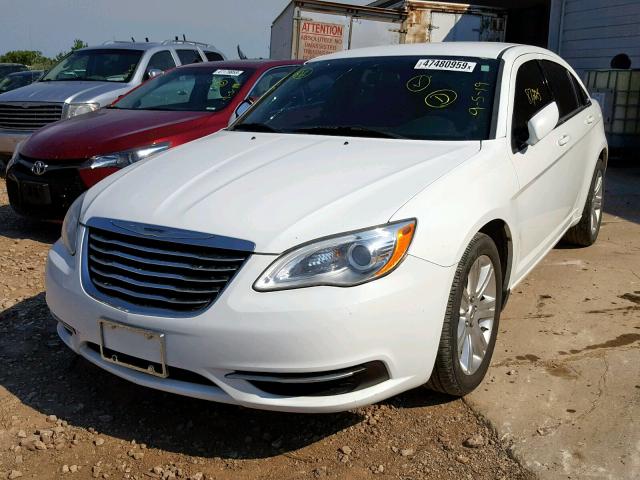 1C3CCBAB0CN318339 - 2012 CHRYSLER 200 LX WHITE photo 2