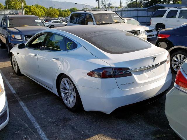 5YJSA1E25JF281754 - 2018 TESLA MODEL S WHITE photo 3