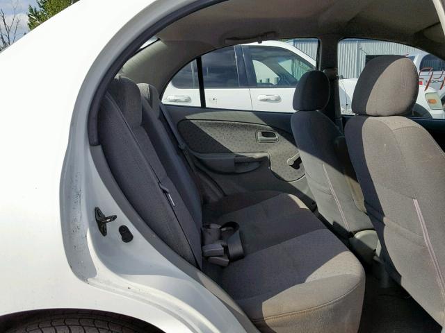 KNADC125856379001 - 2005 KIA RIO WHITE photo 6