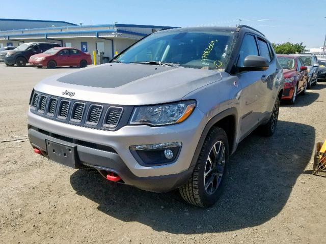 3C4NJDDBXKT618227 - 2019 JEEP COMPASS TR SILVER photo 2