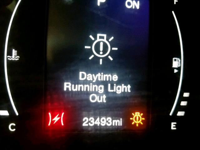 ZACCJAAB5HPG16699 - 2017 JEEP RENEGADE S 白色 照片 8