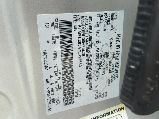 5LMFL28547LJ12539 - 2007 LINCOLN NAVIGATOR Күміс фото 10