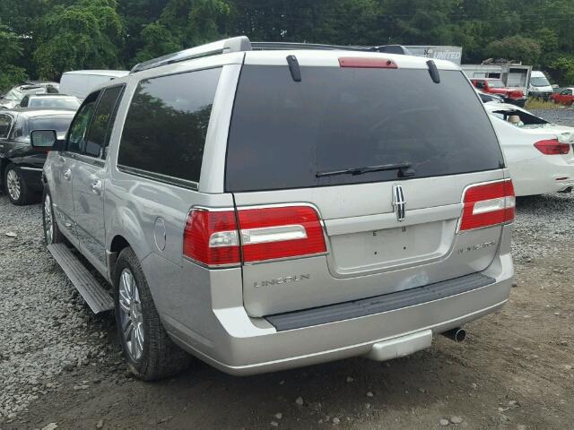 5LMFL28547LJ12539 - 2007 LINCOLN NAVIGATOR Күміс фото 3