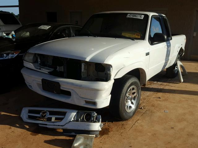 4F4YR16U32TM02029 - 2002 MAZDA B3000 CAB WHITE photo 2