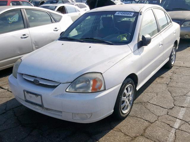 KNADC125556402167 - 2005 KIA RIO WHITE photo 2