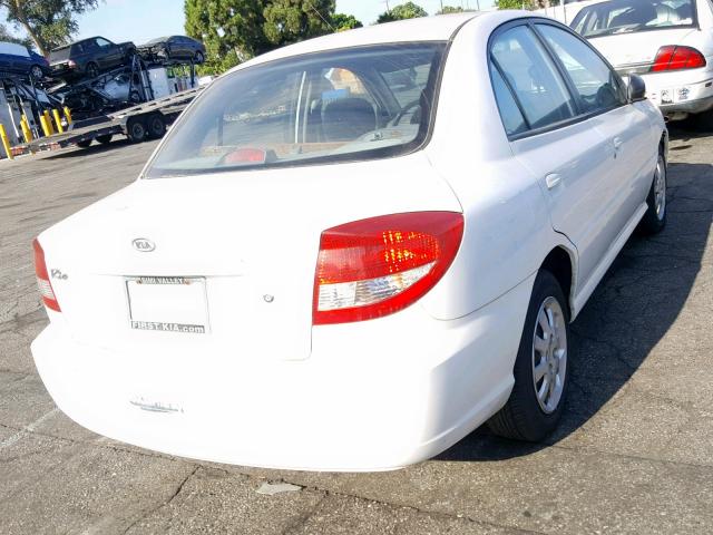 KNADC125556402167 - 2005 KIA RIO WHITE photo 4