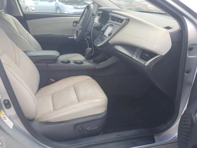 4T1BK1EB4GU198969 - 2016 TOYOTA AVALON XLE 银色 照片 5