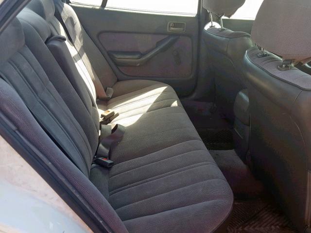 4T1SK11E8NU110681 - 1992 TOYOTA CAMRY DLX 白色 照片 6