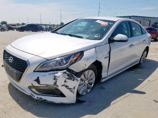 KMHE24L18HA045815 - 2017 HYUNDAI SONATA HYB WHITE photo 2