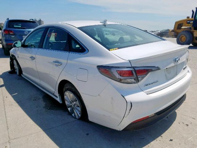 KMHE24L18HA045815 - 2017 HYUNDAI SONATA HYB WHITE photo 3