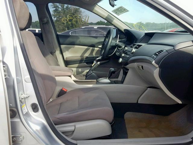 1HGCP2F46CA018419 - 2012 HONDA ACCORD LXP SILVER photo 5