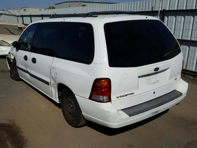 2FMZA51422BA97377 - 2002 FORD WINDSTAR L WHITE photo 3