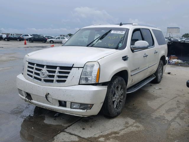 1GYFC262X9R258390 - 2009 CADILLAC ESCALADE E WHITE photo 2