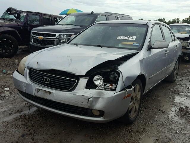 KNAGE123165047740 - 2006 KIA OPTIMA LX SILVER photo 2