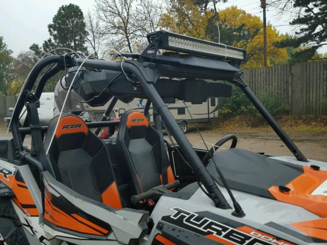 3NSVDE925JF940694 - 2018 POLARIS RZR XP TUR ORANGE photo 19