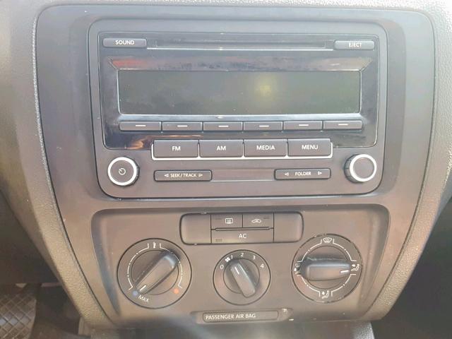 3VW2K7AJXCM335798 - 2012 VOLKSWAGEN JETTA BASE 白色 照片 9