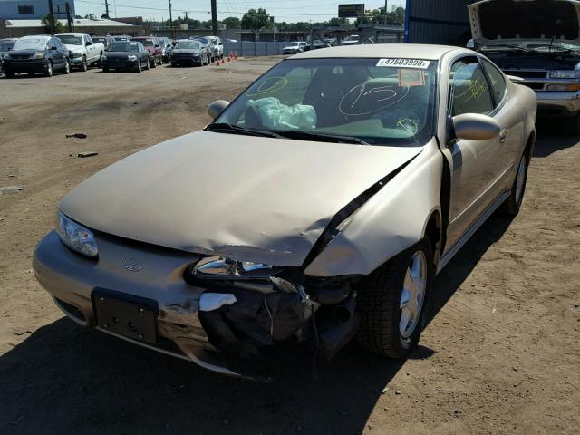 1G3NL12T81C156443 - 2001 OLDSMOBILE ALERO GL GOLD photo 2