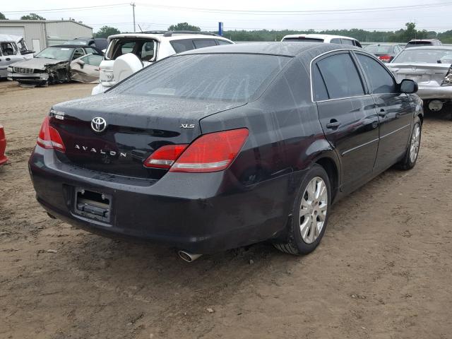 4T1BK36B98U266212 - 2008 TOYOTA AVALON XL BLACK photo 4