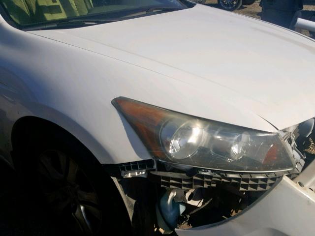 1HGCP26479A134334 - 2009 HONDA ACCORD LXP WHITE photo 9