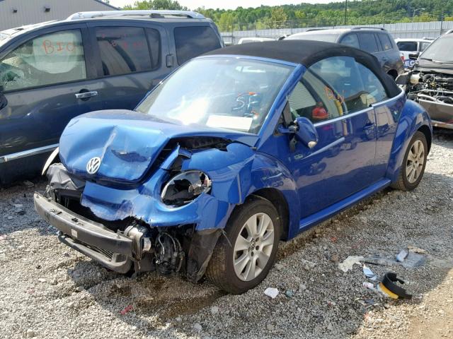 3VWPF31Y28M404586 - 2008 VOLKSWAGEN NEW BEETLE ლურჯი ფოტო 2