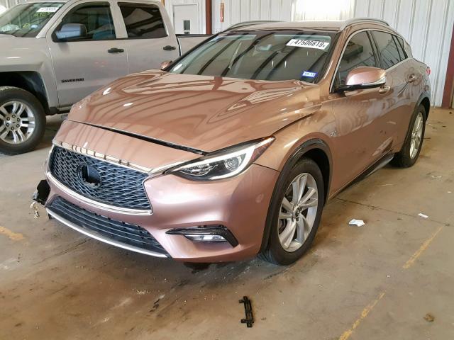 SJKCH5CP4JA040182 - 2018 INFINITI QX30 BASE PINK photo 2