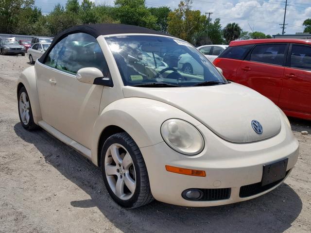 3VWSF31Y76M333845 - 2006 VOLKSWAGEN NEW BEETLE კრემისფერი ფოტო 1