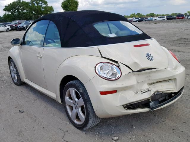 3VWSF31Y76M333845 - 2006 VOLKSWAGEN NEW BEETLE კრემისფერი ფოტო 3