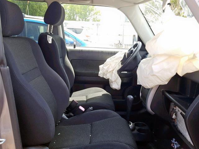 JTLKT324654025457 - 2005 TOYOTA SCION XB 灰色 照片 5