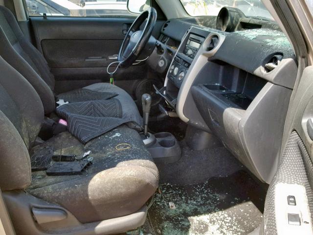 JTLKT324050178553 - 2005 TOYOTA SCION XB 银色 照片 5