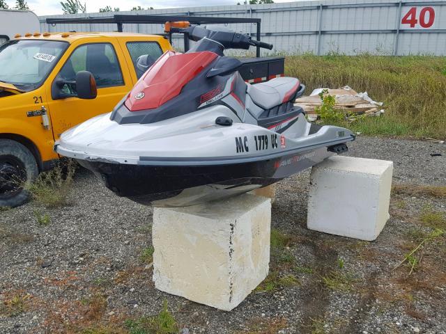 YAMA2254D717 - 2017 YAMAHA WAVERUNNER SILVER photo 2