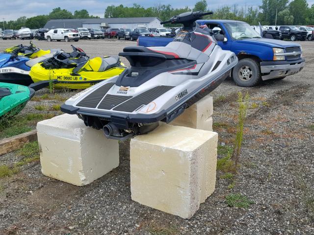 YAMA2254D717 - 2017 YAMAHA WAVERUNNER SILVER photo 4