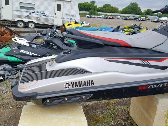 YAMA2254D717 - 2017 YAMAHA WAVERUNNER SILVER photo 6