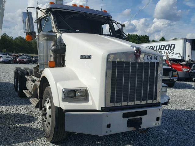 1NKDGGGG40R159610 - 2016 KENWORTH T800 WHITE photo 1