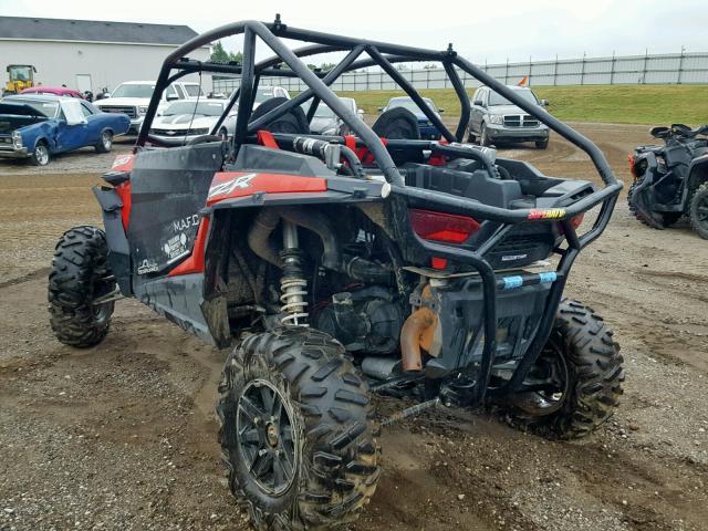 3NSVDE992FF383988 - 2015 POLARIS RZR XP 100 RED photo 3