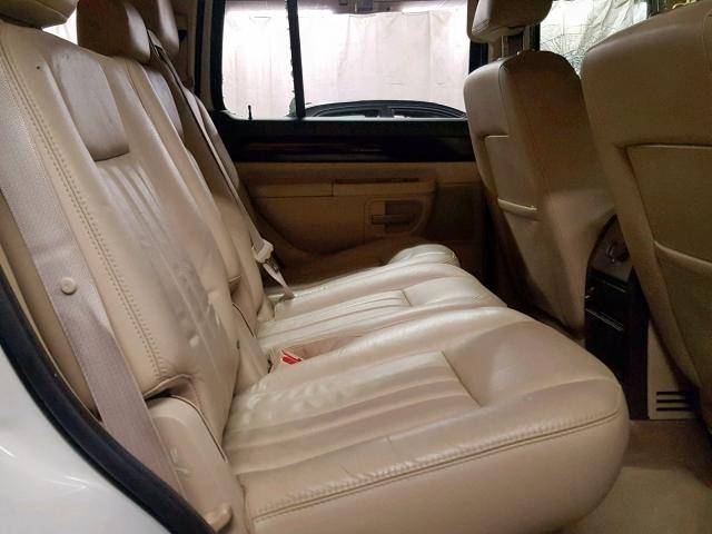 5LMEU88H54ZJ22494 - 2004 LINCOLN AVIATOR 白色 照片 6