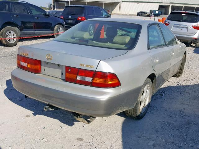 JT8BF28G8W5040891 - 1998 LEXUS ES 300 SILVER photo 4