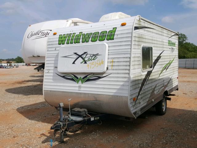 4X4TWD4159R339295 - 2009 WILD TRAILER WHITE photo 2